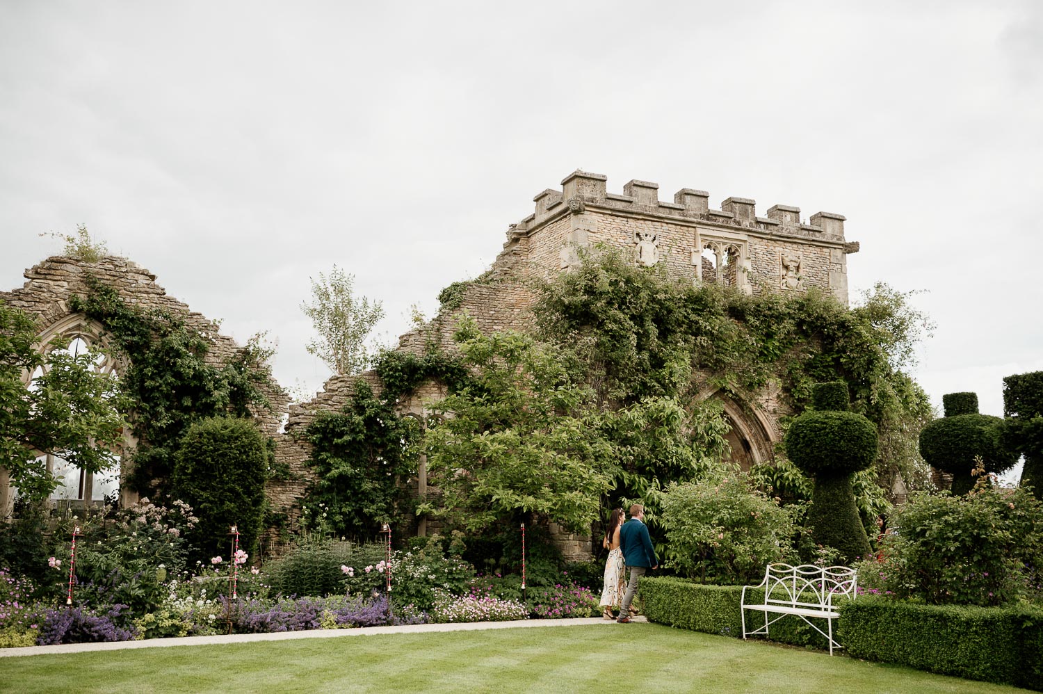 Euridge Manor garden wedding